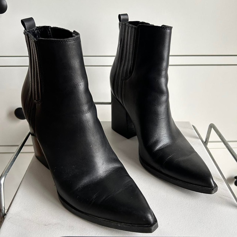 Size 8 black leather Oshay boot by Marc Fisher